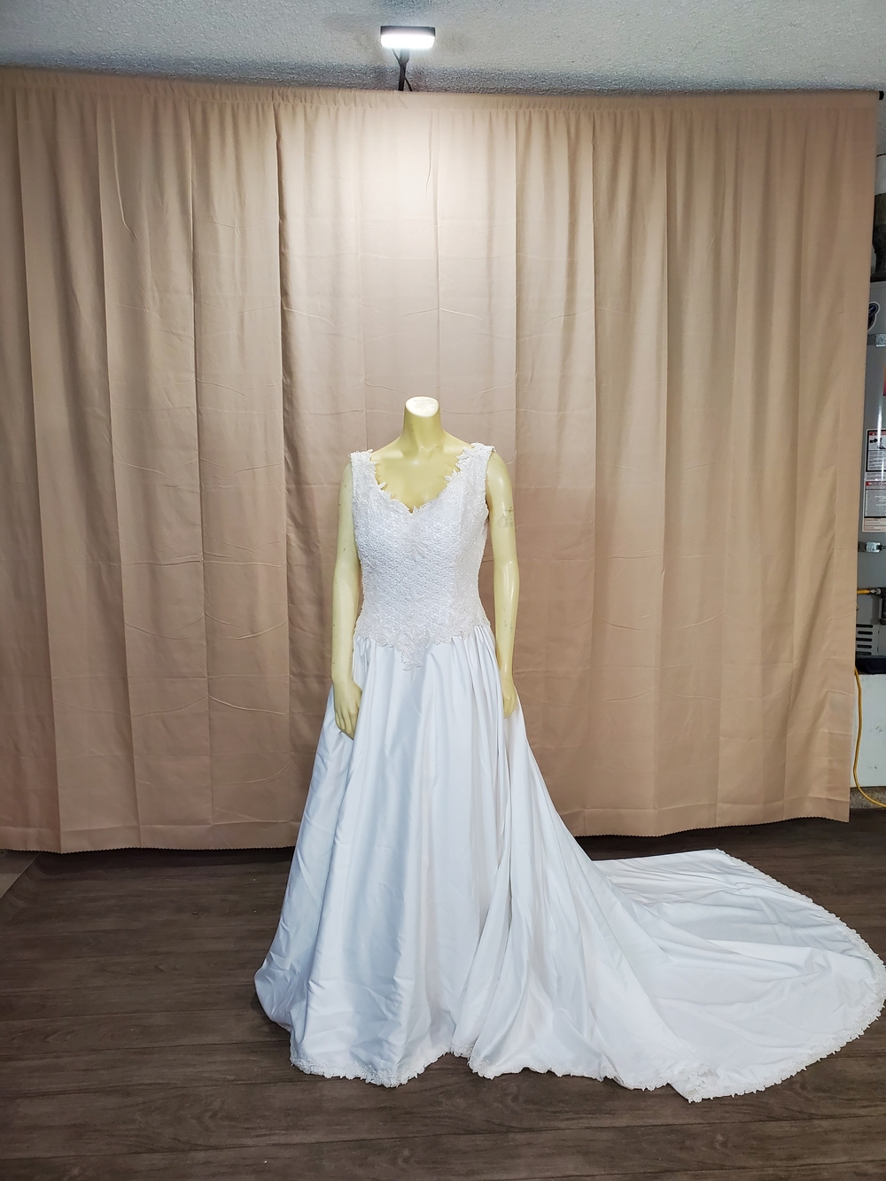 Classic White Lace Bodice Wedding Dress with Train